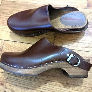 Hanna Andersson Women's Clogs